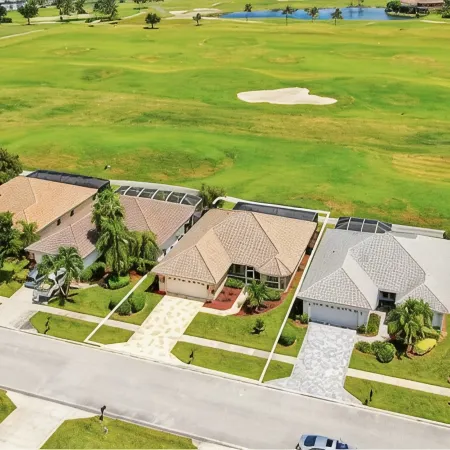Luxurious home with stunning golf course views and private swimming pool & spa