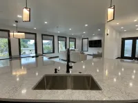 豪華現代靜居度假屋（設有3間特大床套房）