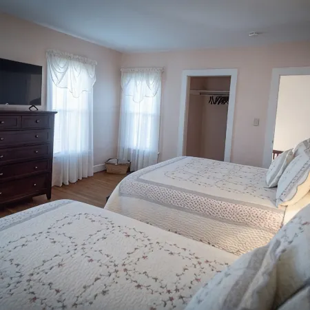 Charming Main Street Home: Located in the heart of the Finger Lakes