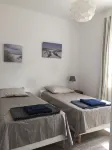 Lake view, Exceptional location between Lake and Ocean, all within walking distance - Wifi