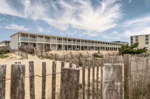 Unique Direct Oceanfront w/a Private Beach - 부티크