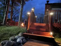 Right On The Water - Homestays