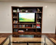 Sunlit Oasis: Family Friendly Suburban Private 4 Bedroom Retreat