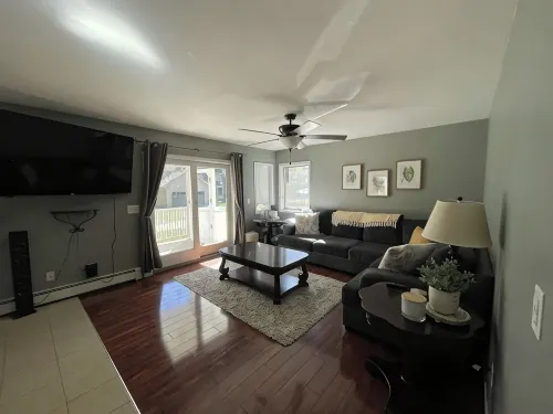 3bd, 3bath - Homestays