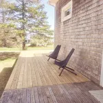 Water view, king bed, 3 min. to beach, near downtown, full kitchen, pet friendly