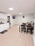 Cozy Suite in Brand New 2024 Home - Apartments