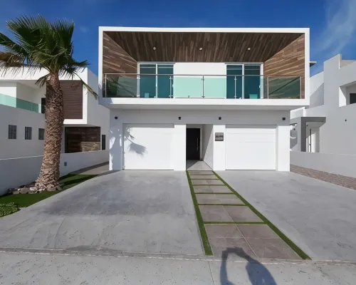 Luxurious private Space close to beach and lagoon Hotels in Rocky Point