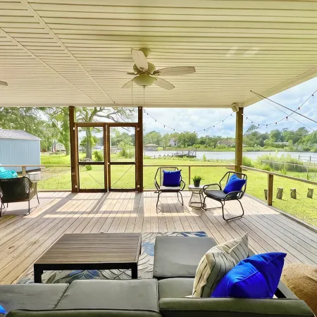 Coastal Cottage on the Water with Dock