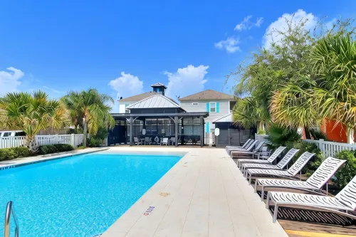 Pelican Point at Sailhouse with Pool and Pier