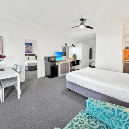 Golden Sands Motor Inn