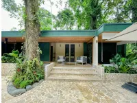 BRAND NEW 5-Star LUXE The Oasis - Family Villa -  Casas de vacaciones