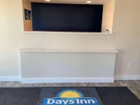 Days Inn by Wyndham Troy IL