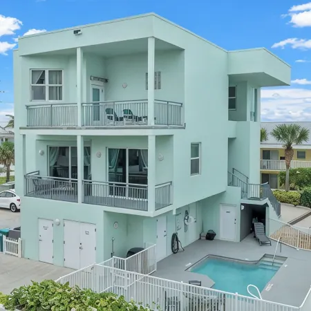 4th Floor AMAZING Direct Ocean Condo! 2500sqft!