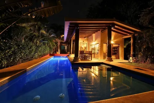 Spacious Private Villa with Pool Backing to Golf Course Beach Only Minutes Away - Boutique
