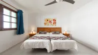 Apartamentos la Peñita - 2つ星