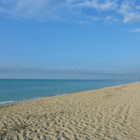 Carefully renovated, located in the very calm countryside with seaview Отели в г. Маруджо