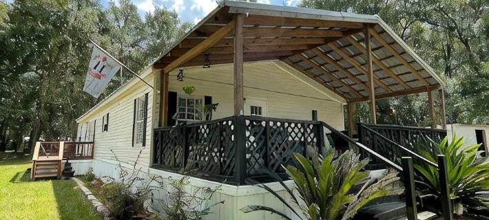 Cave Divers Spring Escape, Sleeps 8+, Private Patio, Fire Pit, Spacious Kitchen Hotels in Suwannee County