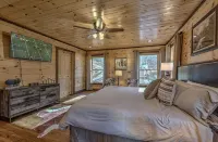 Blue Ridge Cabin, Mountain Views, Hot Tub, Game Room – Sleeps 12 Near Downtown