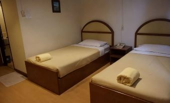 Supak Hotel