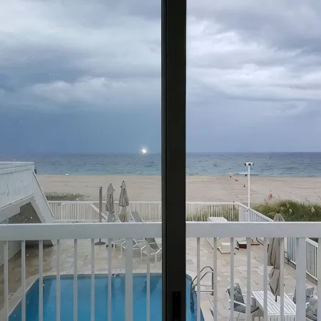 Le Cabanon Motel