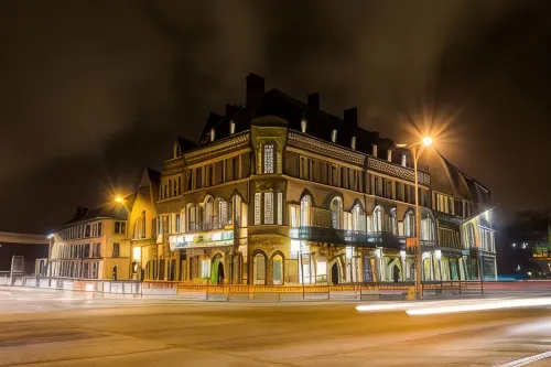 The Duke of Edinburgh Hotel & Bar - 4 estrellas