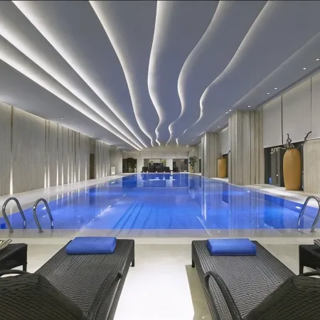 FunGee X Hotel (Changsha IFS Guojin Center Huangxing Square Metro Station Branch)