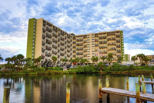 Cozy 2-Bedroom Ocean Front Condo with beautiful views! - Beach