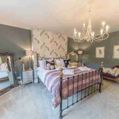 Stunning Character Property with Hot tub Rooms