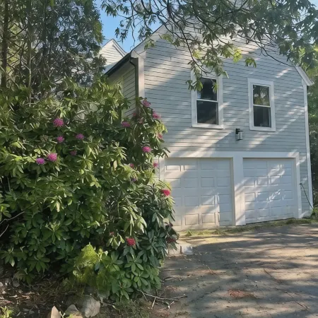 Spacious 5-bedroom house with WiFi and AC in marvelous Barnstable