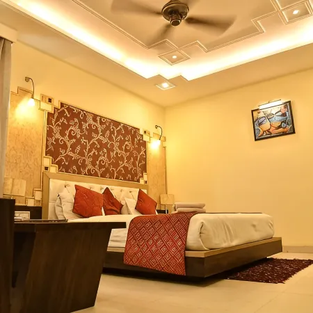 Hotel the Vedas