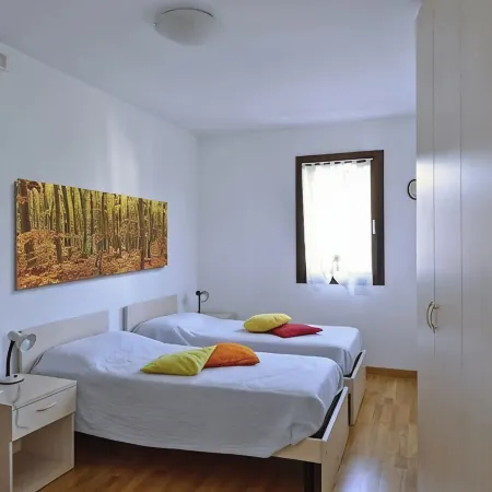 Single house with parking space and garden