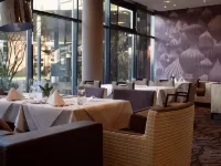 elaya Hotel frankfurt oberursel, Trademark Collection by Wyndham Hotels near Bonames