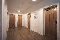 Herongate Apartments - Pools