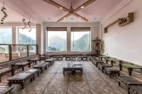 Veda5 Ayurveda & Yoga Retreat - Parking