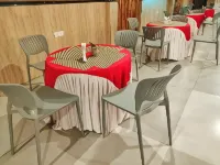 Hotel Dhruva-Solapur Pet Friendly - petit déjeuner