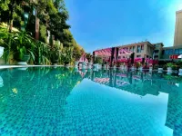 The Mars Resort