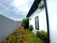 Private 2 Bedroom Villa with Jacuzzi Pool in Phuket, Bang Tao Cherngtalay - บังกะโล