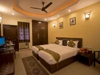 Red Maple Bed & Breakfast Hotels near Thyagaraj Stadium