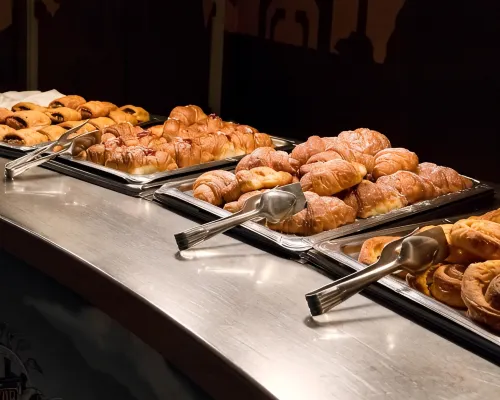 Gardaland Hotel Dining Photos