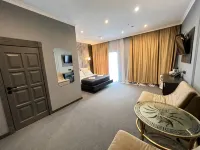 Paradise Hotel - Inns