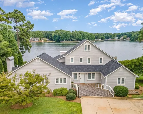 Relaxing Lakefront Home with Brand New Dock and Immaculate Vibes Hotels in Fallstown