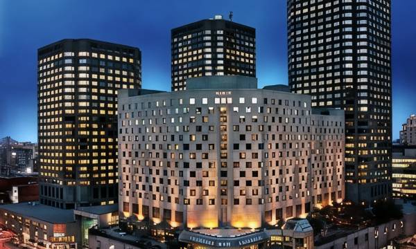 DoubleTree by Hilton Montreal