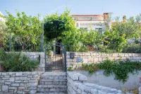 Apartments Zlatko Slobodan - Homestays
