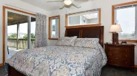Corolla Adventures Right Outside Your Door! -  Privatzimmer