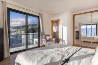 House on the island of flowers between sky and sea. EXCEPTIONAL views - 4-Star
