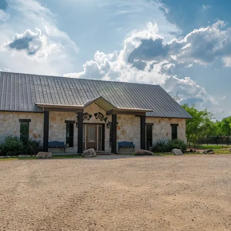 Casa Bella @ Buchanan Vacation Homes - Pool & Free Frio River Access Отели в г. Конкан