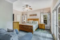 Big Canoe! 3 Masters, 2 Decks, Hot Tub, Fire Pit! - con encanto