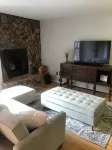 Remodeled-2/1 just blocks from the lift-labeled parking spot - 3-Sterne