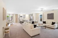 Serenity, a tranquil 4-bed, 3-bath home minutes away from UC Merced. - 3-نجوم