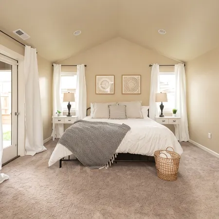 King bed - Pet Friendly - Jameson's Place